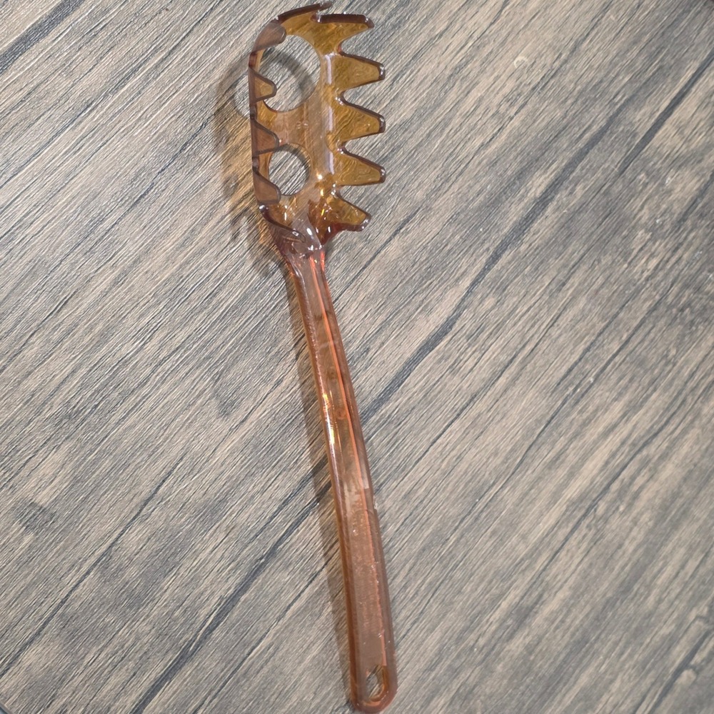 Vintage Robinson Knife Co UltraTemp Spaghetti Server Pasta Fork Amber Brown USA